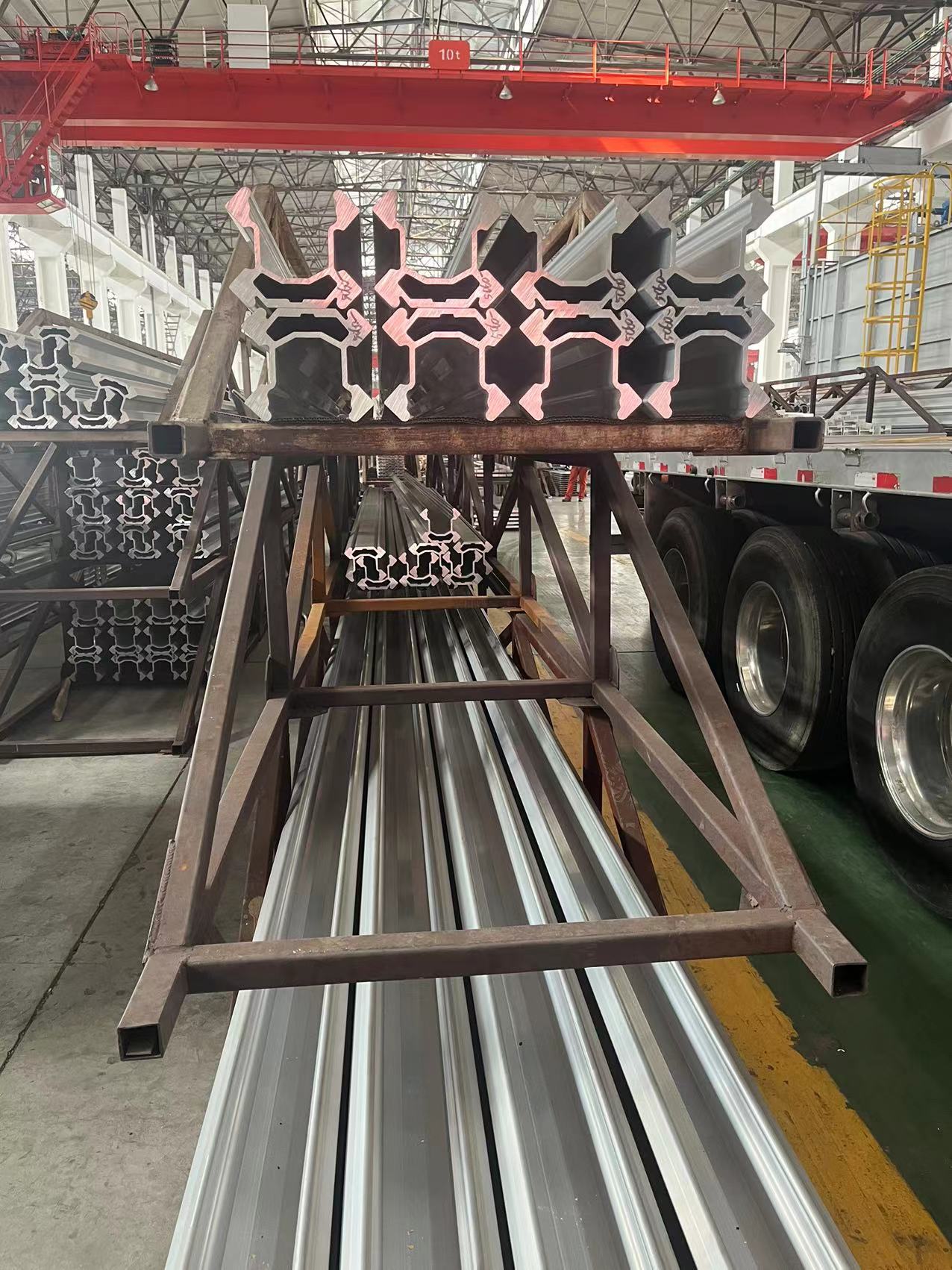 6063-T5 Aluminum Extrusion Profile