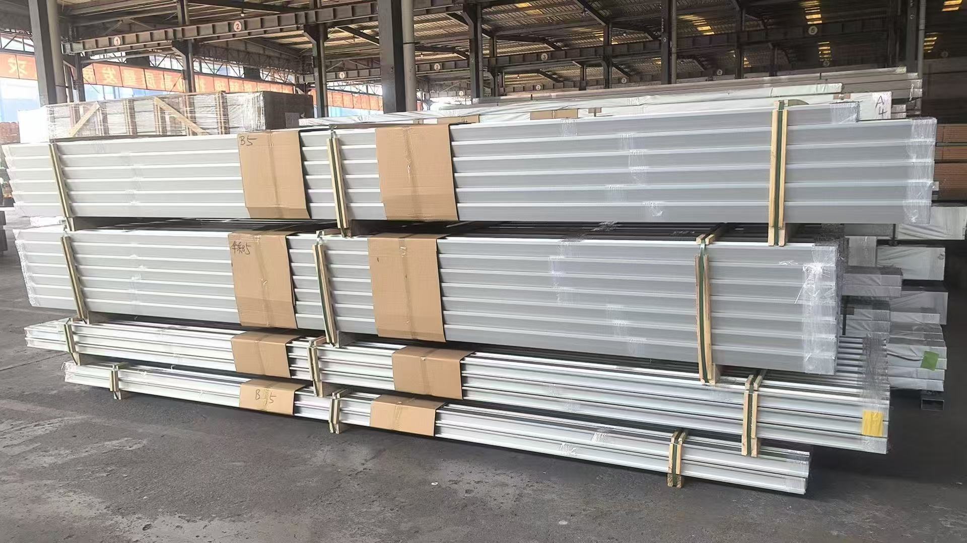 6063-T5 Aluminum Extrusion Window Frame Profile For Middle East