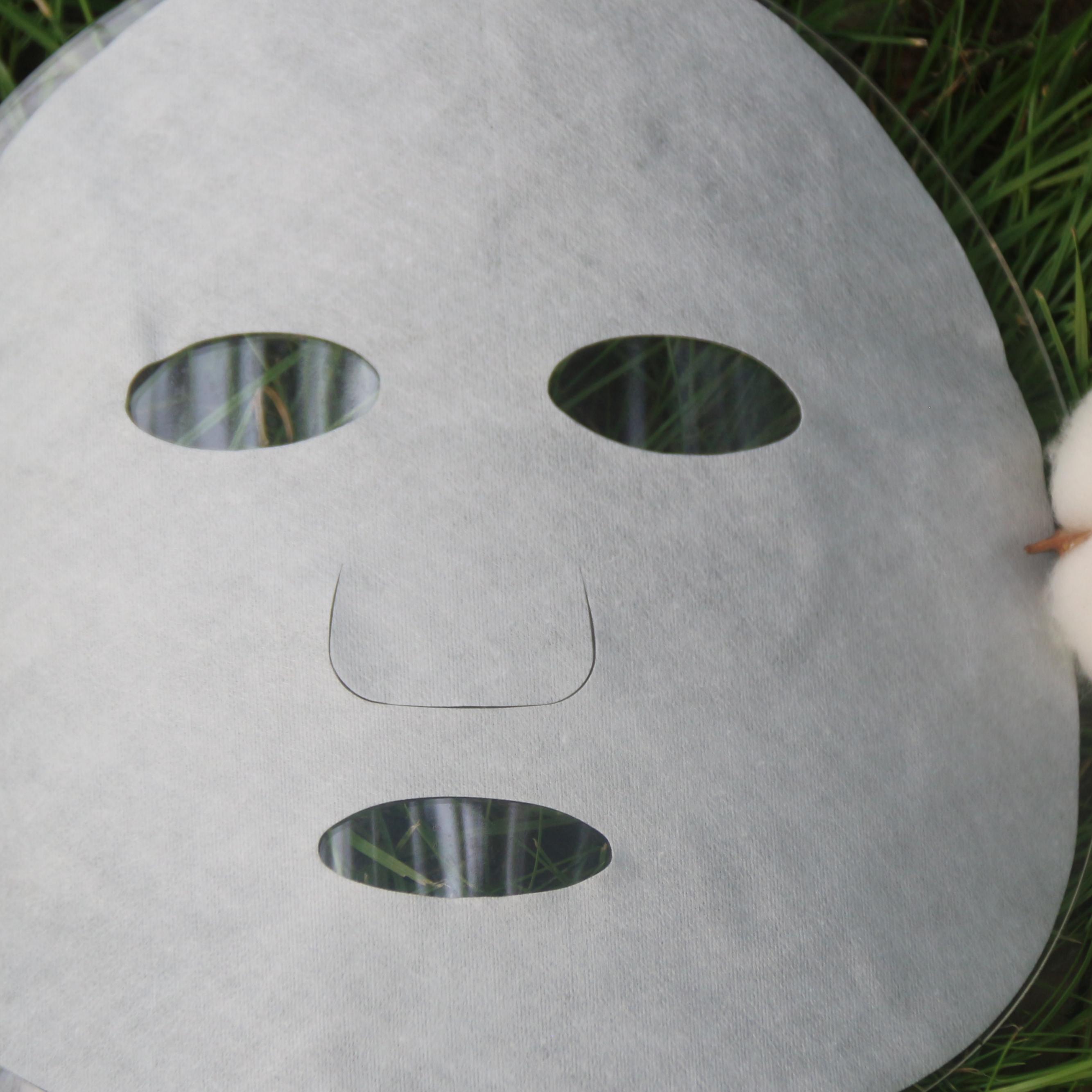 Soft velvet texture of Rhineland Velvet Mask Sheet