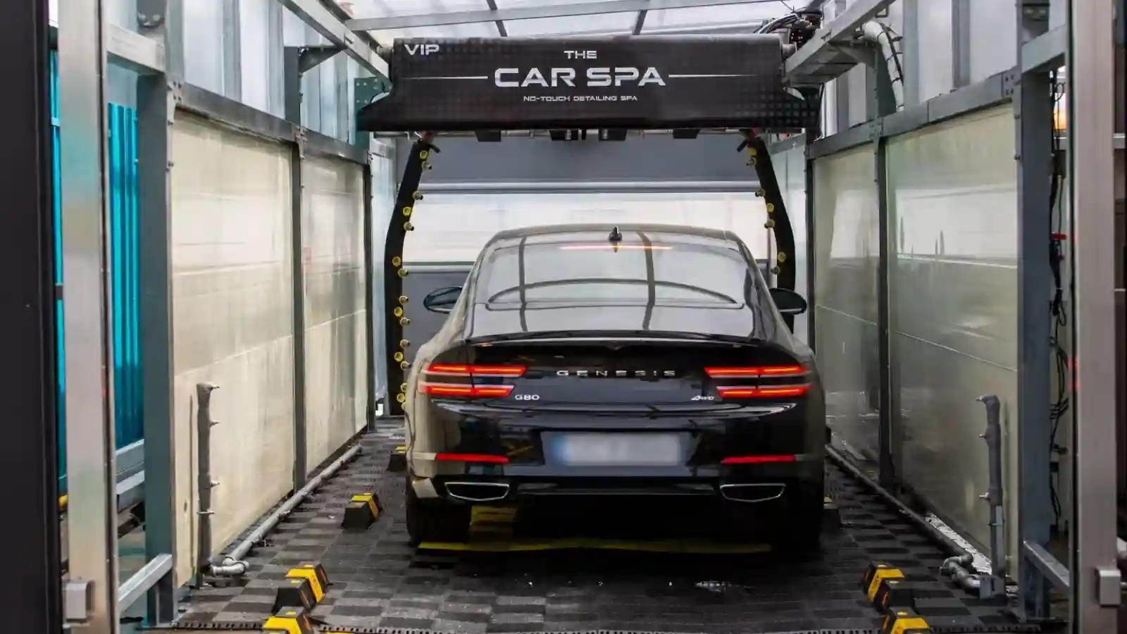 Automatic vehicle wash systems